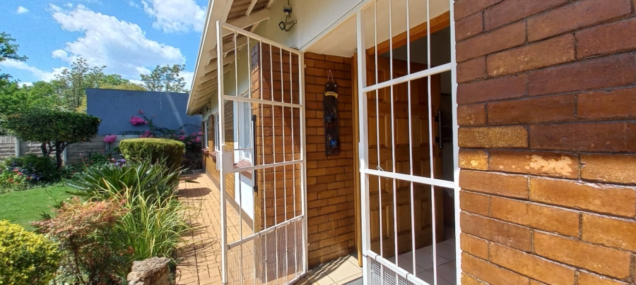 3 Bedroom Property for Sale in La Hoff North West